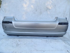 ZDERZAK TYŁ TYLNY TOYOTA AVENSIS T25 HB F-VAT