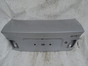 KLAPA BAGAŻNIKA BMW E46 SEDAN LIFT TITANSILBER F-VAT