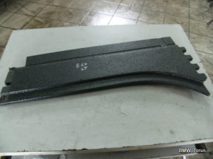 OSŁONA PLASTIK PIANKA BAGAZNIKA LEWY BMW E60
