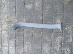 OSŁONA MASKOWNICA KLAPY TYŁ LEWA BMW E36 KOMBI