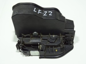 ZAMEK DRZWI LEWY BMW F21 F22 F23 7202145 F-VAT