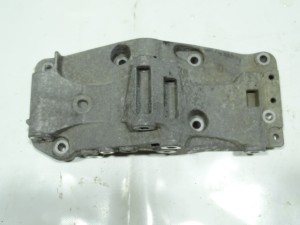 ŁAPA WSPORNIK ALTERNATORA 7619250 B47 2.0D BMW F20 F21 F22 F23 F30 F31 F-VAT
