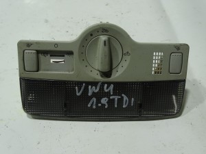 VW GOLF IV LAMPKA PODSUFITKI OŚWIETLENIE KABINY 1J0947105 F-VAT