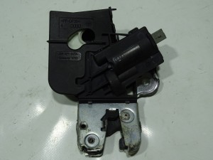 ZAMEK KLAPY BAGAŻNIKA AUDI A4 B8 A5 8T 4F5827505D F-VAT