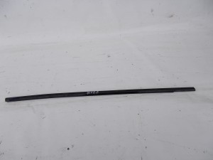 LISTWA ZGARNIAJĄCA PRZÓD P SHADOWLINE E60 E61 F-VA