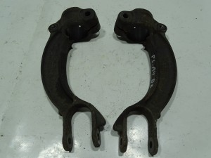UCHWYT MOCOWANIE AMORTYZATORA 8K0413K AUDI A4 B8 A5 8T F-VAT
