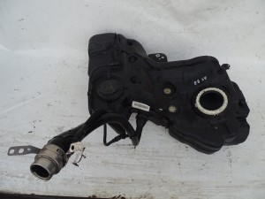 BAK ZBIORNIK PALIWA AUDI A4 B8 1.8TFSI SEDAN F-VAT