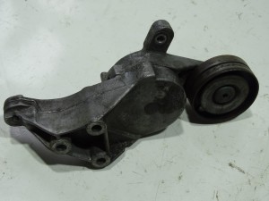 NAPINACZ PASKA VW GOLF IV BORA  038903315C F-VAT  