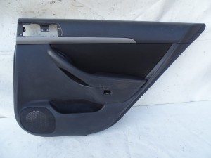 BOCZEK DRZWI PRAWY TYŁ TYLNY TOYOTA AVENSIS T25 F-VAT