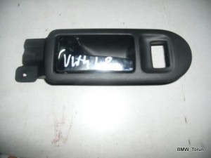 KLAMKA WEWNĘTRZNA TYŁ LEWA GOLF IV 97-04