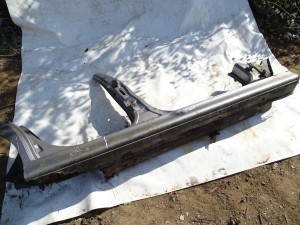 PRÓG PRAWY SŁUPEK BMW E39 F-VAT