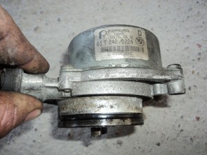 PAMPA VACUM VAKUM BMW E46 2.0d 150KM