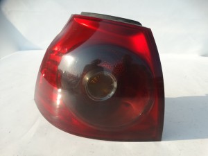 LAMPA LEWA TYŁ TYLNA VW GOLF V 1K6945095E F-VAT