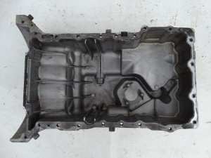 MISKA OLEJU OLEJOWA A2700140000 CLA GLA MERCEDES W176 F-VAT