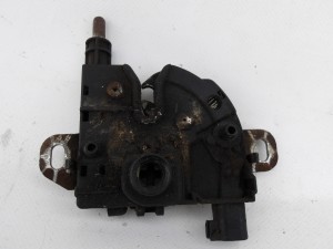 ZAMEK MASKI FORD FOCUS MK2 LIFT F-VAT