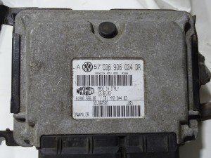 VW GOLF IV BORA 1.6 8V MPI KOMPUTER STEROWNIK SILNIKA 036906034DR F-VAT