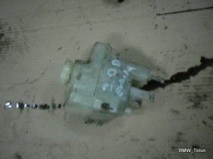 ZBIORNICZEK HAMULCOWEGO BMW E39 2.0d 2.5d 3.0d