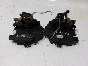 ZAMEK DRZWI TYŁ LEWY PRAWY AUDI A6 C5 SEDAN F-VAT