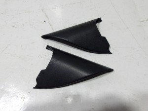 TRÓJKĄT MASKOWNICA PLASTIK DRZWI PRZÓD LEWY PRAWY AUDI A6 C5  F-VAT