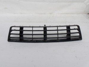 KRATKA ŚRODKOWA ZDERZAKA AUDI A6 C5 F-VAT