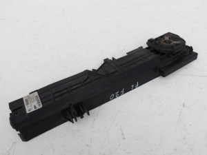 UCHWYT MOCOWANIE LEWE RAMKA CHŁODNICY 7600536 BMW F20 F21 F30 F31 F-VAT