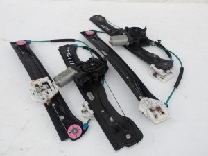 PODNOŚNIK MECHANIZM SZYBY LEWY PRAWY PRZÓD PRZEDNI 7242561 7242562 BMW F20 F-VAT