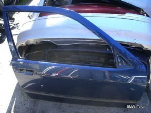 DRZWI PRAWE GOŁE AVUSBLAU E36 COMPACT F-VAT
