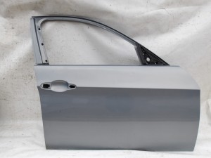DRZWI PRAWE PRZÓD PRZEDNIE BMW E90 E91 ARKTIS METALLIC PIERWSZY LAKIER ŁADNE F-VAT