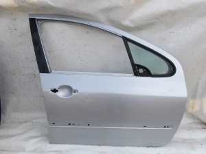 DRZWI PRAWE PRZÓD PRZEDNIE PEUGEOT 307 9 F-VAT