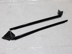 LISTWA ZGARNIAJĄCA USZCZELKA BMW E82 E88 M-PAKIET SHADOWLINE F-VAT