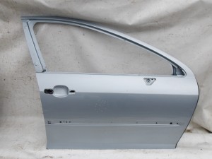 DRZWI PRAWE PRZÓD PRZEDNIE PEUGEOT 407 EYLC PIERWSZY LAKIER  4   F-VAT