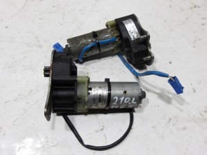 SILNICZEK REGULACJI FOTELA 2108200308 MERCEDES W210 F-VAT