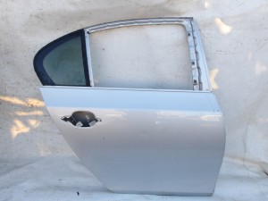 DRZWI PRAWE TYŁ TYLNE BMW E60 TITANSILBER PIERWSZY LAKIER  W355 F-VAT