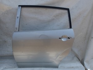 DRZWI LEWE TYŁ TYLNE TOYORA COROLLA VERSO II E12 1C0 W345 F-VAT
