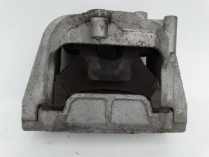 PODUSZKA SILNIKA AUDI A3 8P GOLF V LEON 1K0199262AJ 1.6 F-VAT