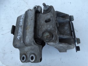 ŁAPA PODUSZKA SKRZYNI BIEGÓW 1.6 FSI 1K0199555L AUDI A3 8P F-VAT