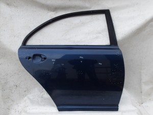 DRZWI PRAWE TYŁ TYLNE TOYOTA AVENSIS T25 HB 8P4 8 F-VAT