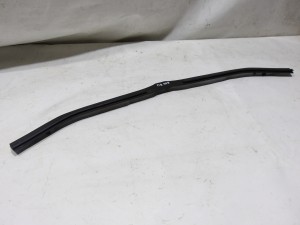 USZCZELKA LISTWA MASKI 7063835 BMW E60 E61 F -VAT