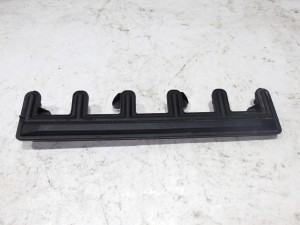 ROZDZIELACZ KOLEKTORA LISTWA 1440318 BMW E60 E61 E46 E83 2.2 2.5 M54 F-VAT
