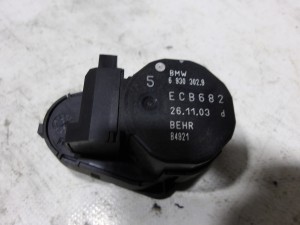 SILNICZEK NAGRZEWNICY 6930302 6930302.9  BMW E60 E61 E63 E64 E65 F-VAT