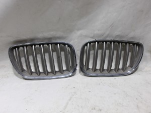 KRATKA LEWA PRAWWA ATRAPA NERKA GRILL MASKI BMW X5 E53 LIFT F-VAT