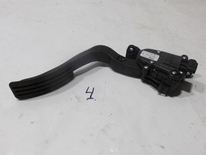 POTENCJOMETR PEDAŁ GAZU 180106136R DACIA SANDERO II STEPWAY RENAULT F-VAT