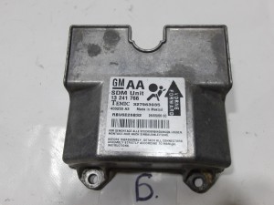 MODUŁ SENSOR PODUSZEK AIRBAG 13241766 OPEL ZAFIRA B F-VAT