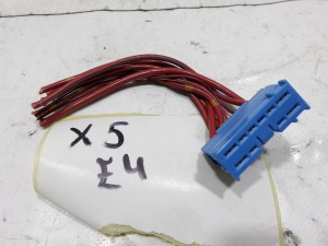 WTYCZKA KOSTKA ZŁĄCZKA SKRZYNKI BEZPIECZNIKÓW 6901808 BMW X5 E53 F-VAT