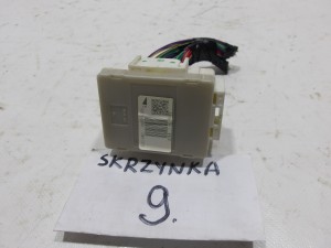 MODUŁ SKRZYNKA BEZPIECZNIKÓW 82671-20350 TOYOTA AVENSIS T27 F-VAT