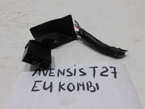 WTYCZKA KOSTKA PRZEKAŹNIKA STOP STOPU TOYOTA AVENSIS T27 F-VAT