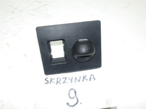 GNIAZDO ZAPALNICZKI OSŁONA 58915-05020 TOYOTA AVENSIS T27 F-VAT