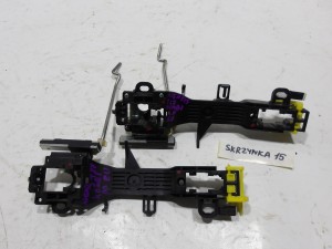 PODSTAWA UCHWYT MOCOWANIE KLAMKI KEYLESS GO TOYOTA AVENSIS T27 F-VAT