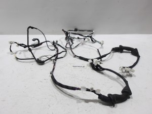 WIĄZKA INSTALACJA DRZWI PRAWA PRZÓD PRZEDNIA 8215105660A TOYOTA AVENSIS T27 EUROPA F-VAT