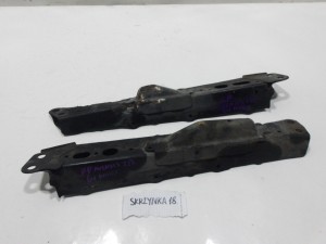 UCHWYT WSPORNIK SANEK ZAWIESZENIA PRZÓD TOYOTA AVENSIS T27 F-VAT